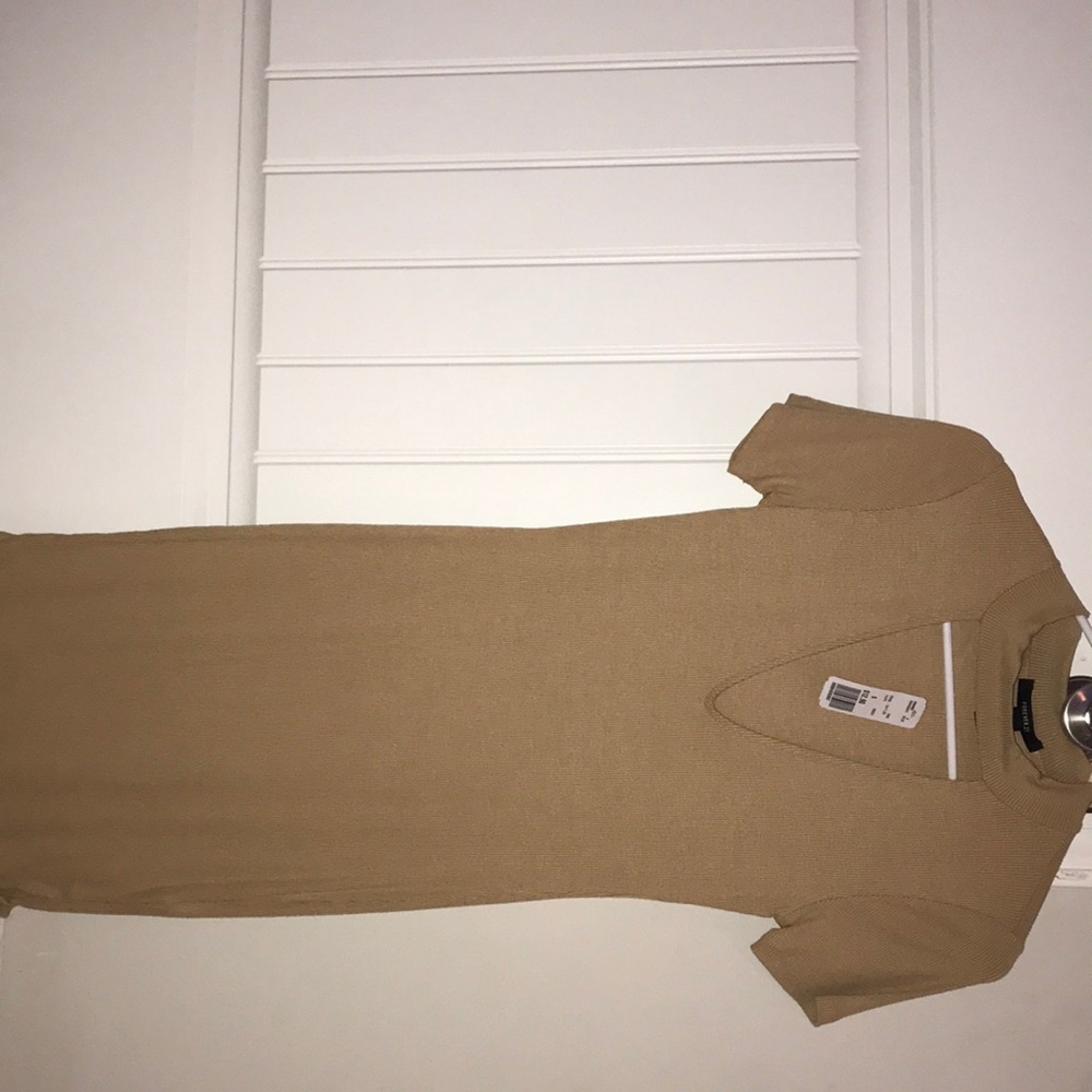 Calf Len taupe. Forever 21. Small. Beige/tan dress